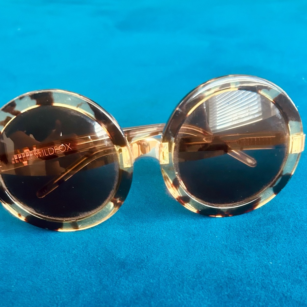 Wildfox MALIBU Tortoise Shell Round Sunglasses